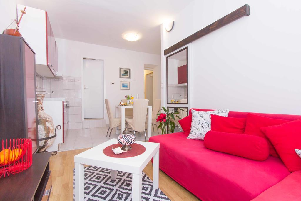 Red Valentino Apartment Split Eksteriør bilde