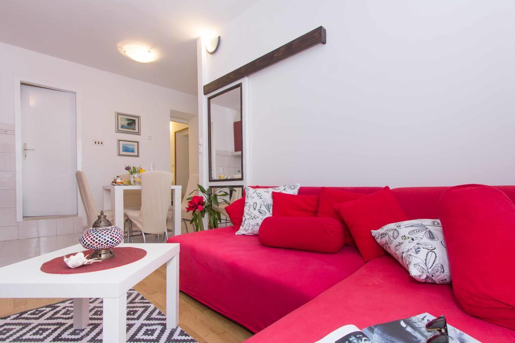 Red Valentino Apartment Split Eksteriør bilde