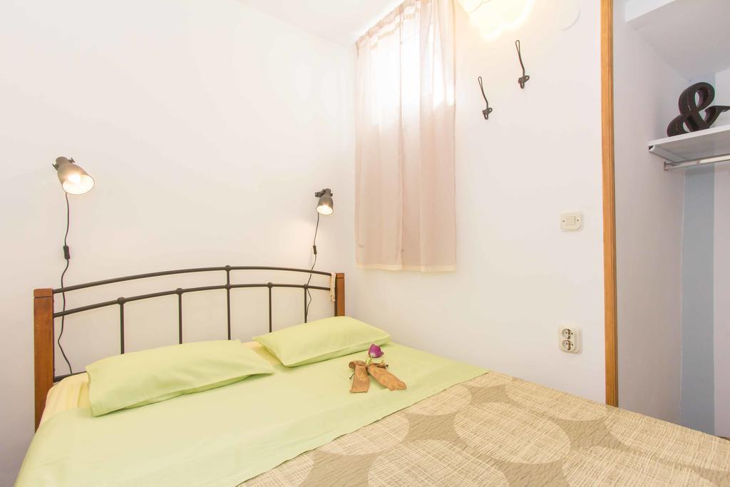 Red Valentino Apartment Split Eksteriør bilde